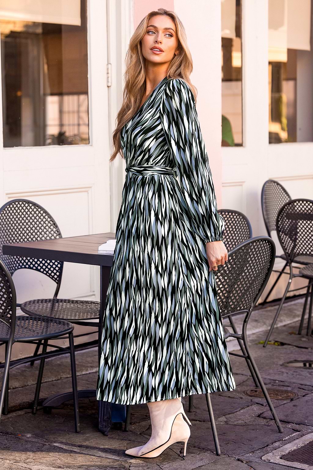 Robe à imprimé abstrait tissé col V