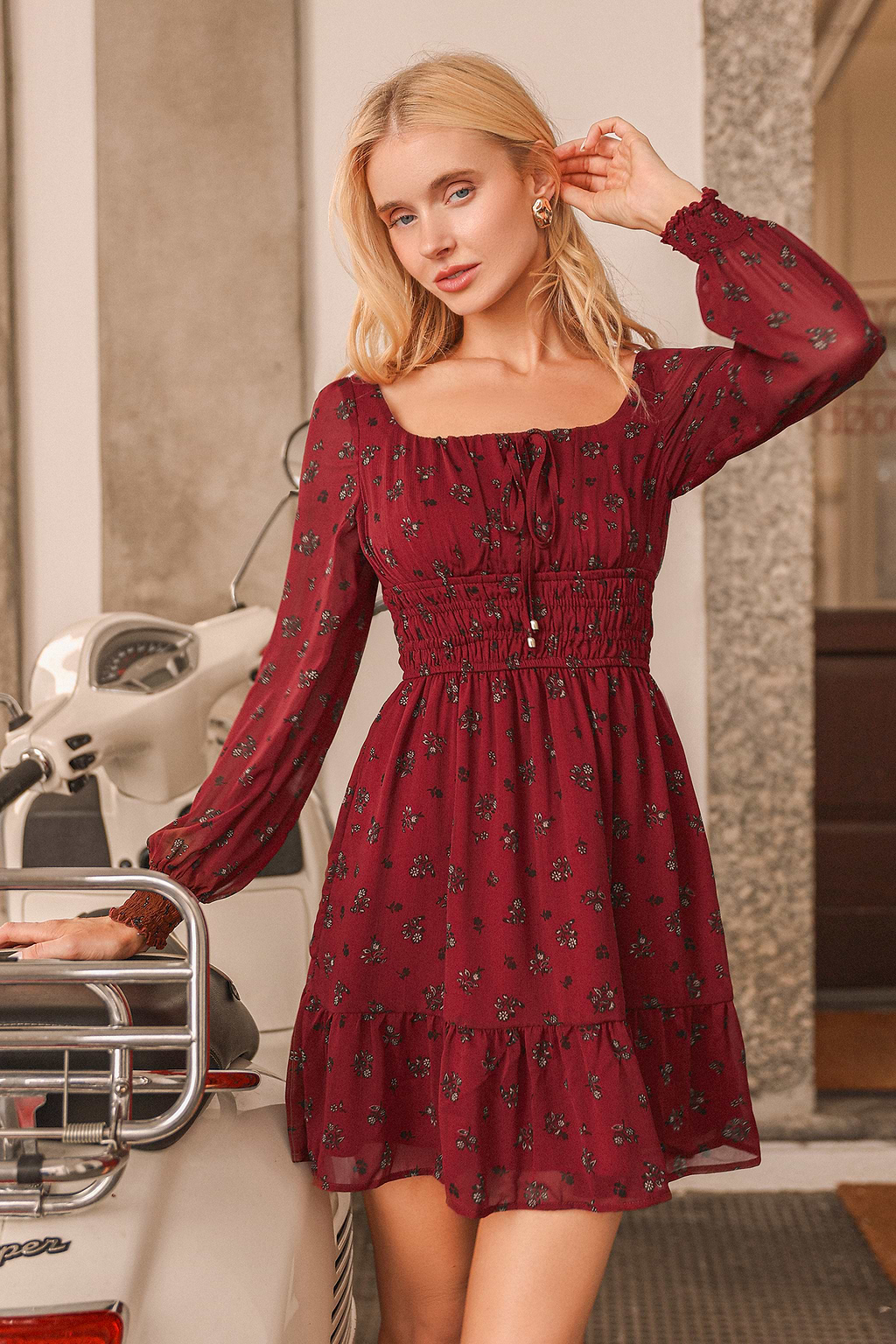 Rotes Lange Ärmel Quadratischer Ausschnitt Minikleid