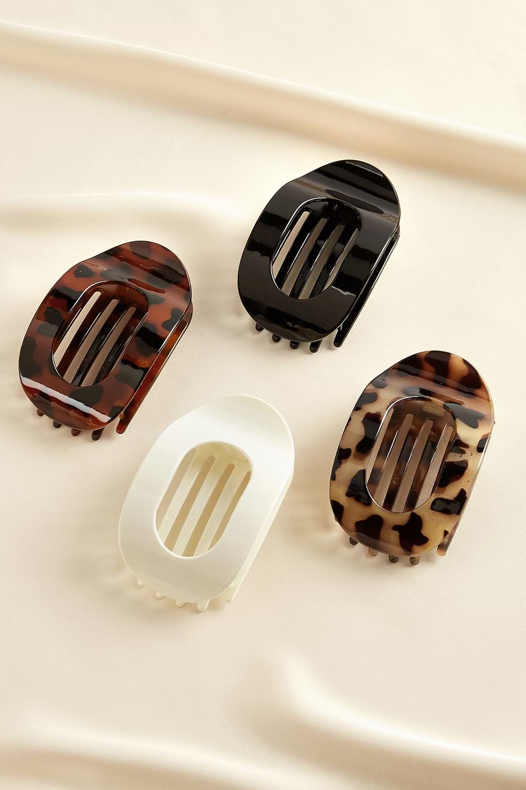 Hair Flip Neutral Flat Claw Clip Set