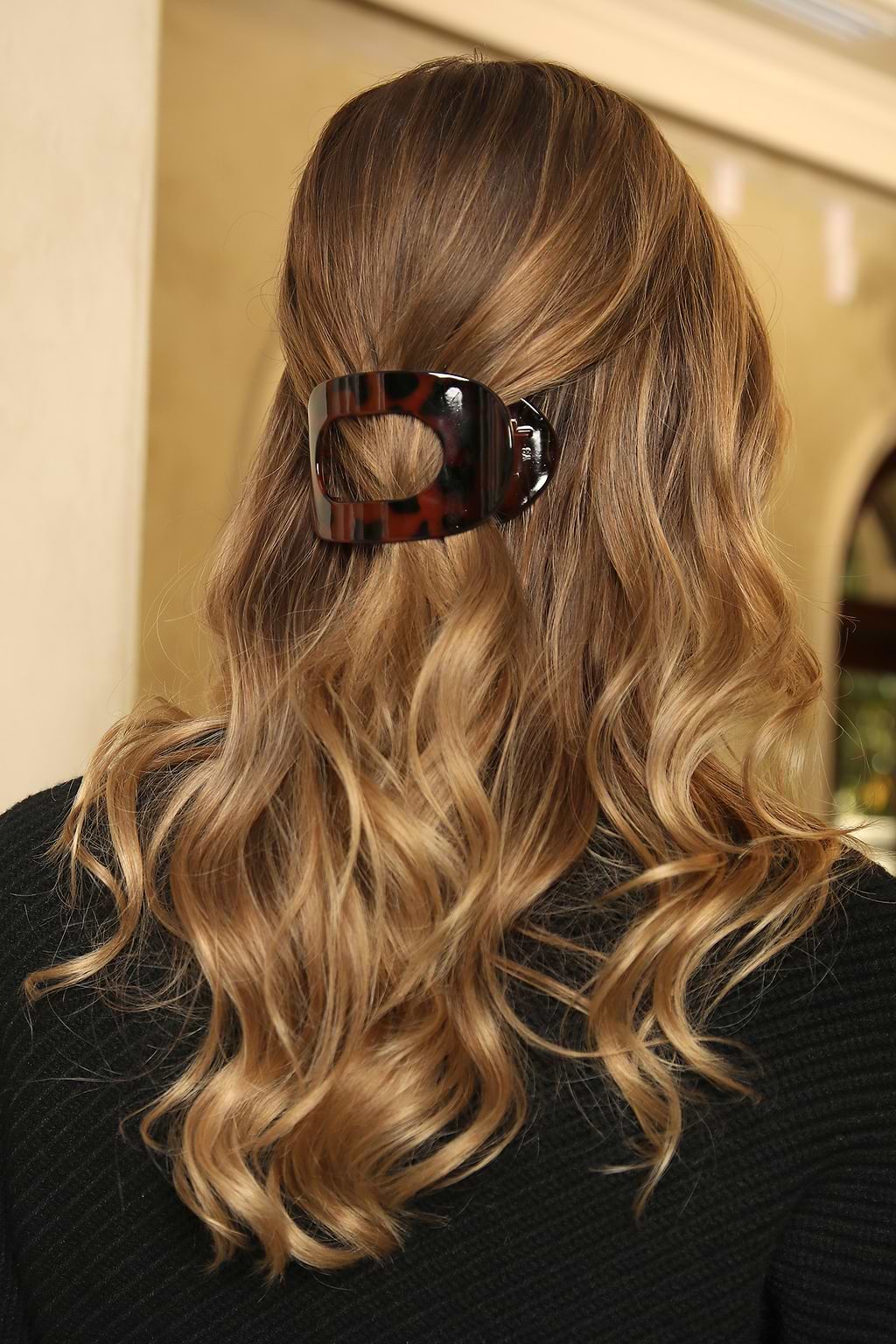 Hair Flip Neutral Flat Claw Clip Set