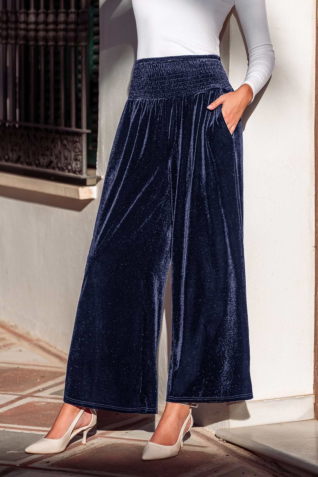 Pantaloni blu da mondana