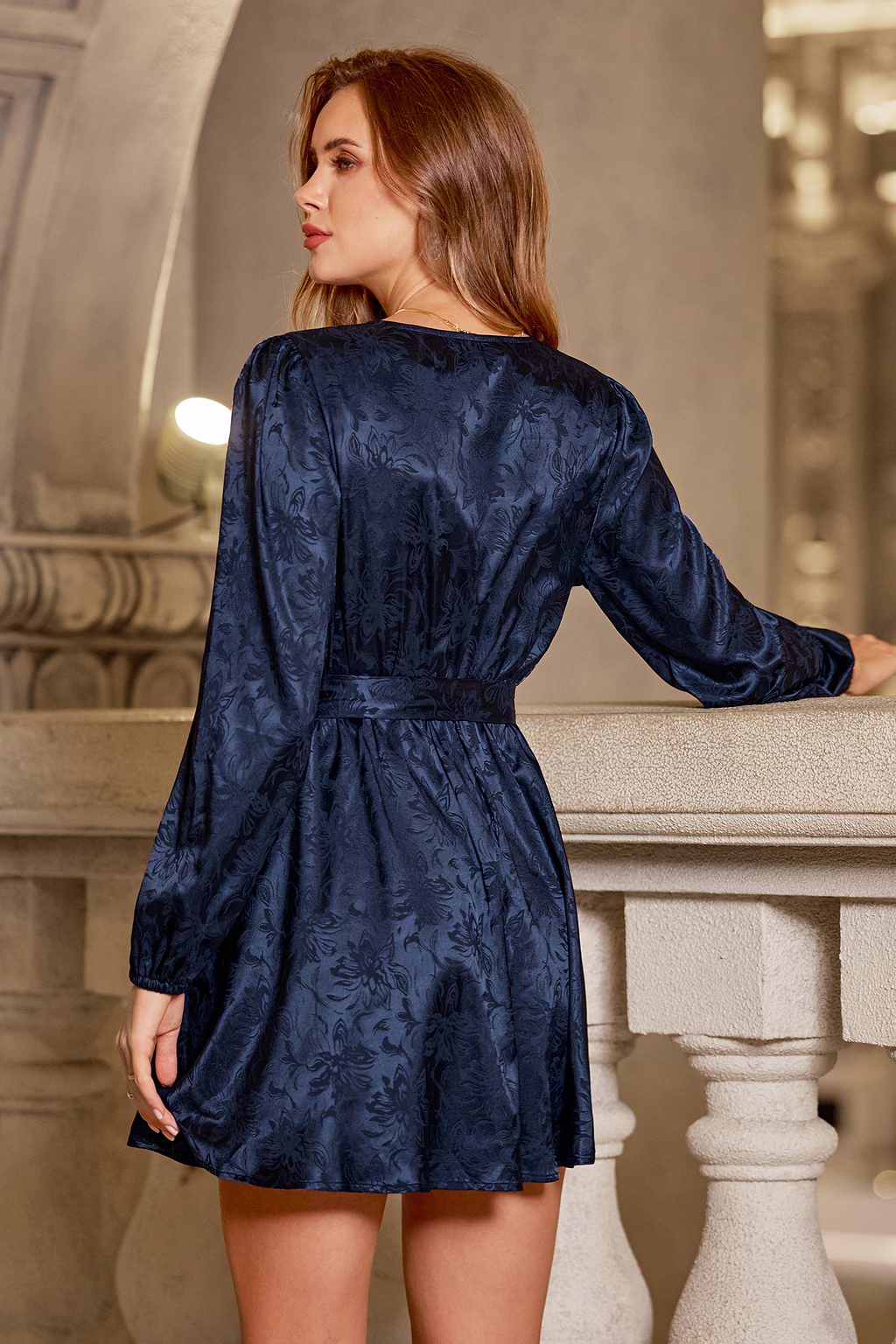 Marineblaues V-Ausschnitt Lange Ärmel Mini-Satinkleid