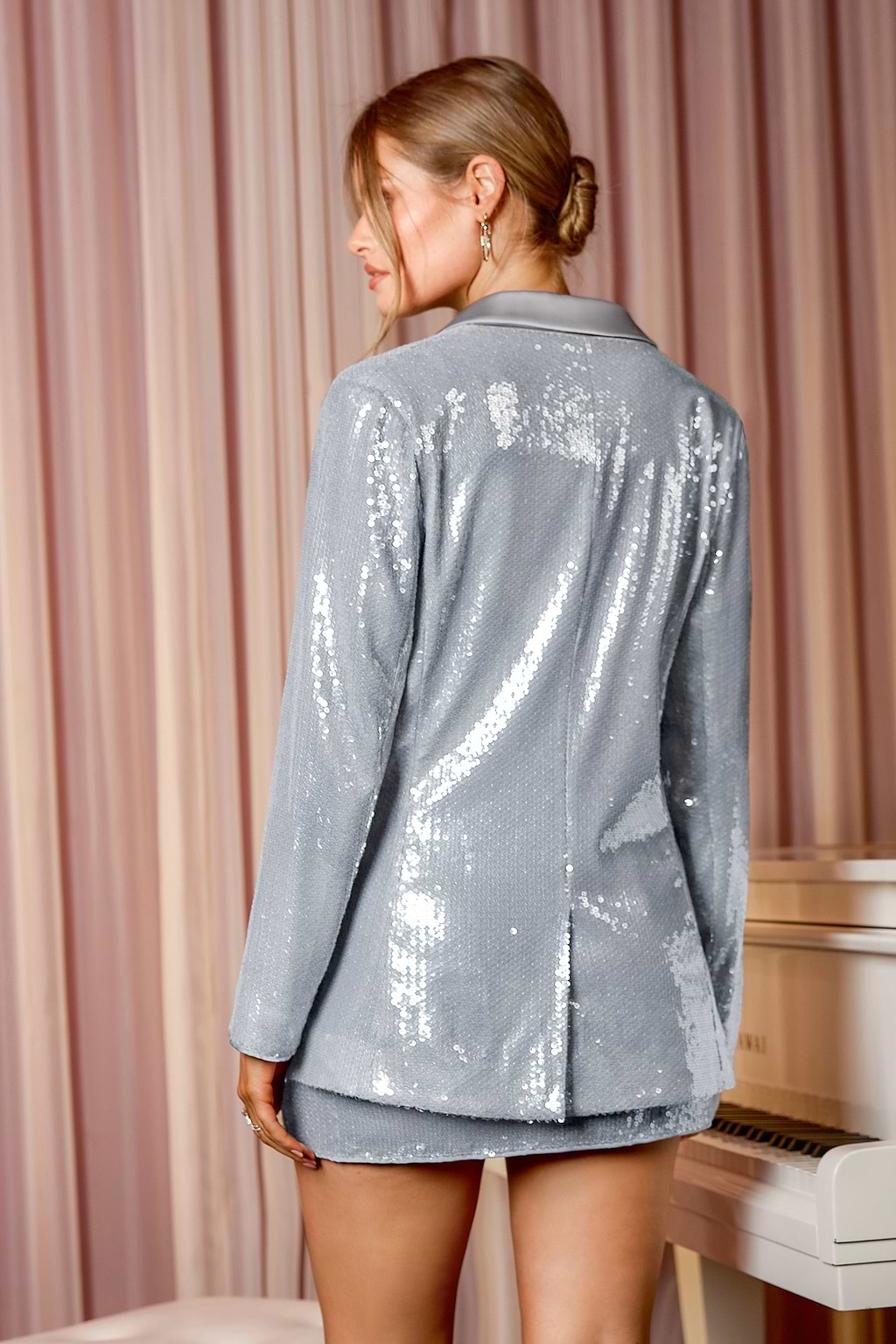 Blazer z zaskakującym zwrotem akcji