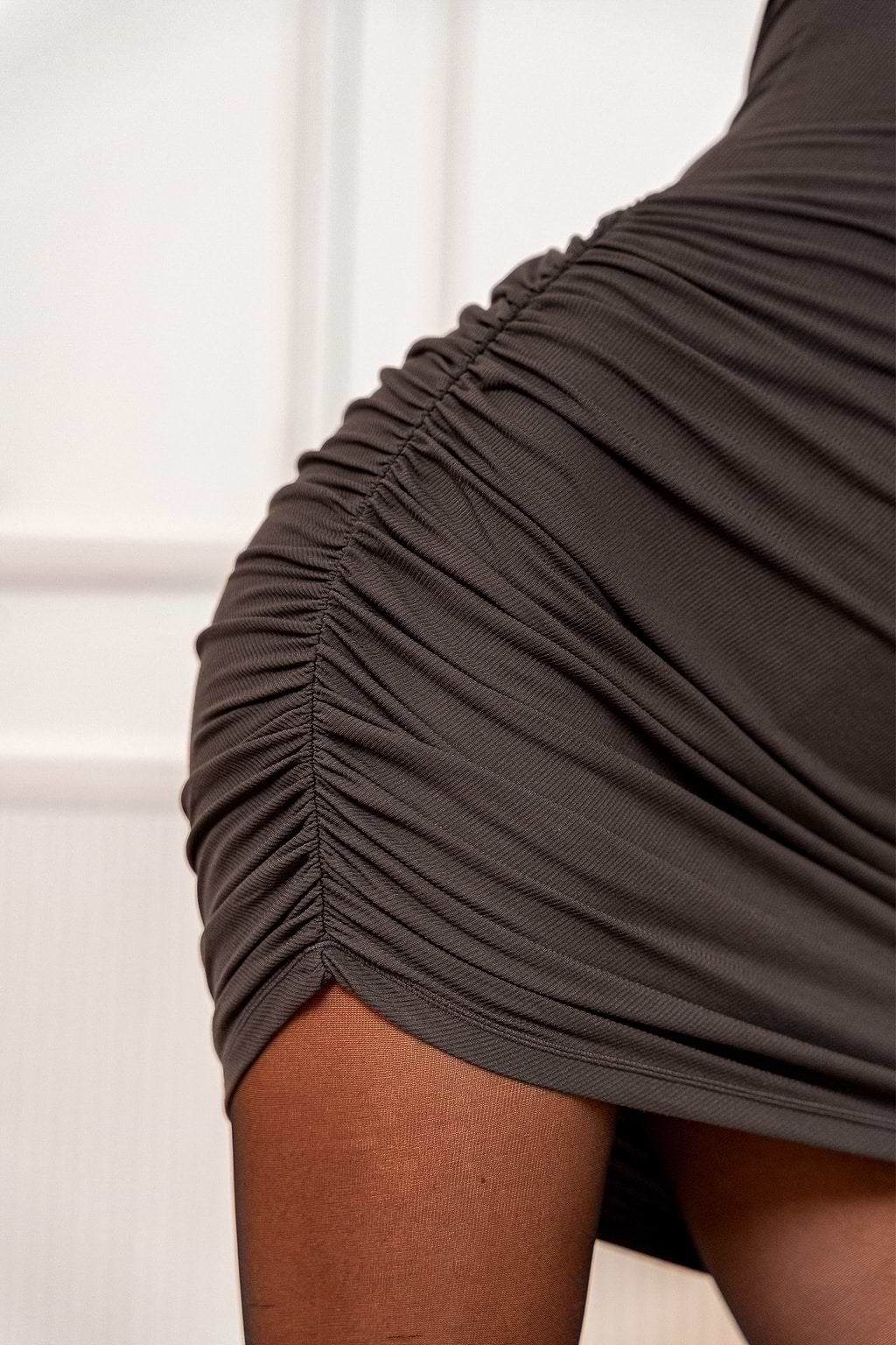 Braunes Lange Ärmel Strick-Minikleid