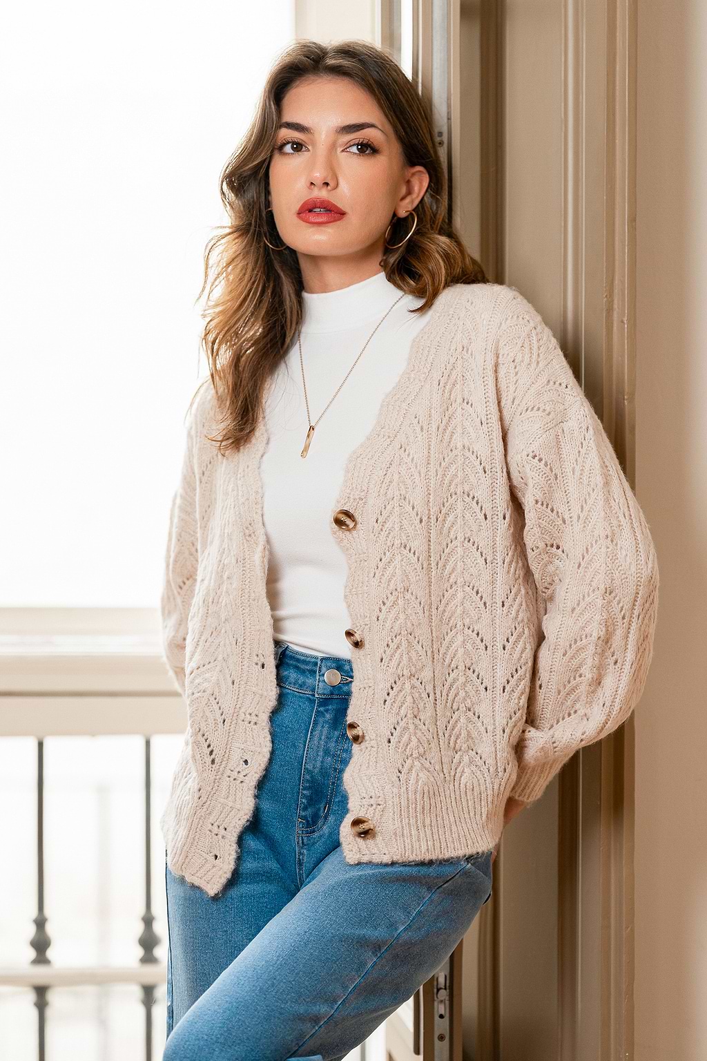 Cardigan beige col V manches longues