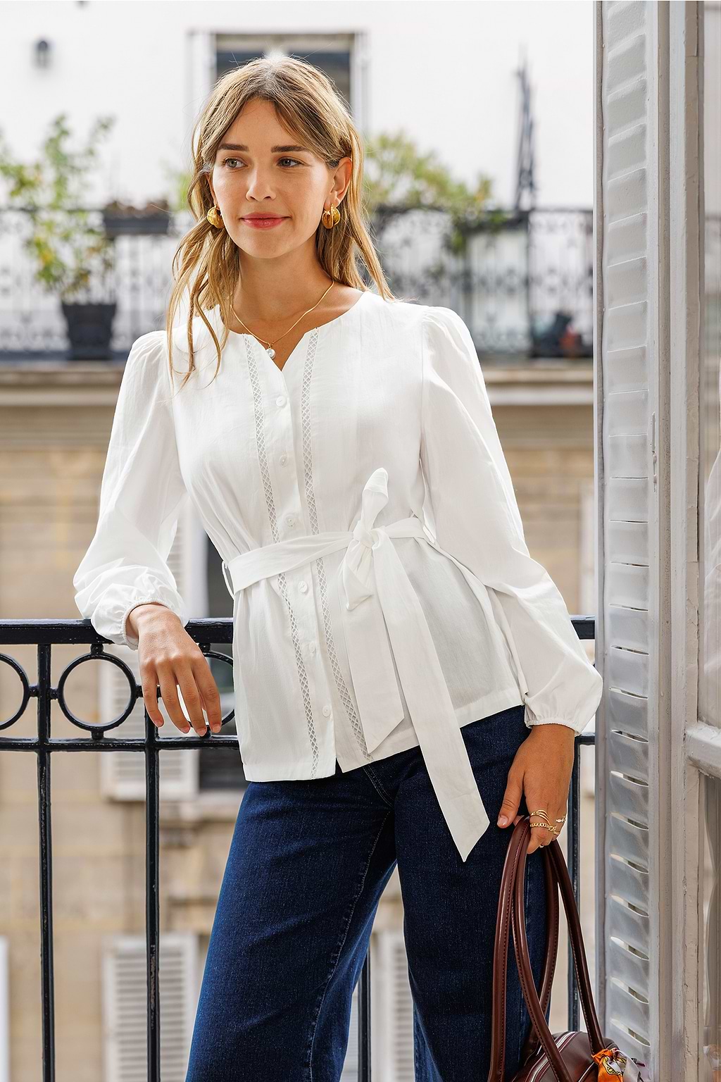 Weiße Langarm Bluse mit Taillengürtel