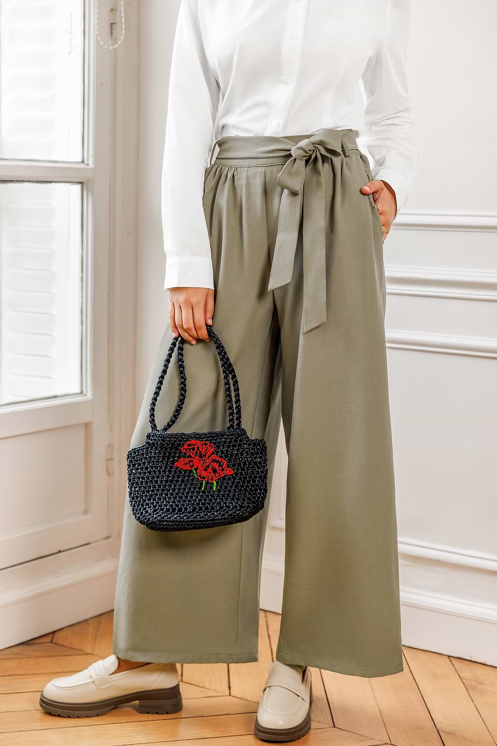 Graue Plissierte Stoffhose mit Bindegürtel