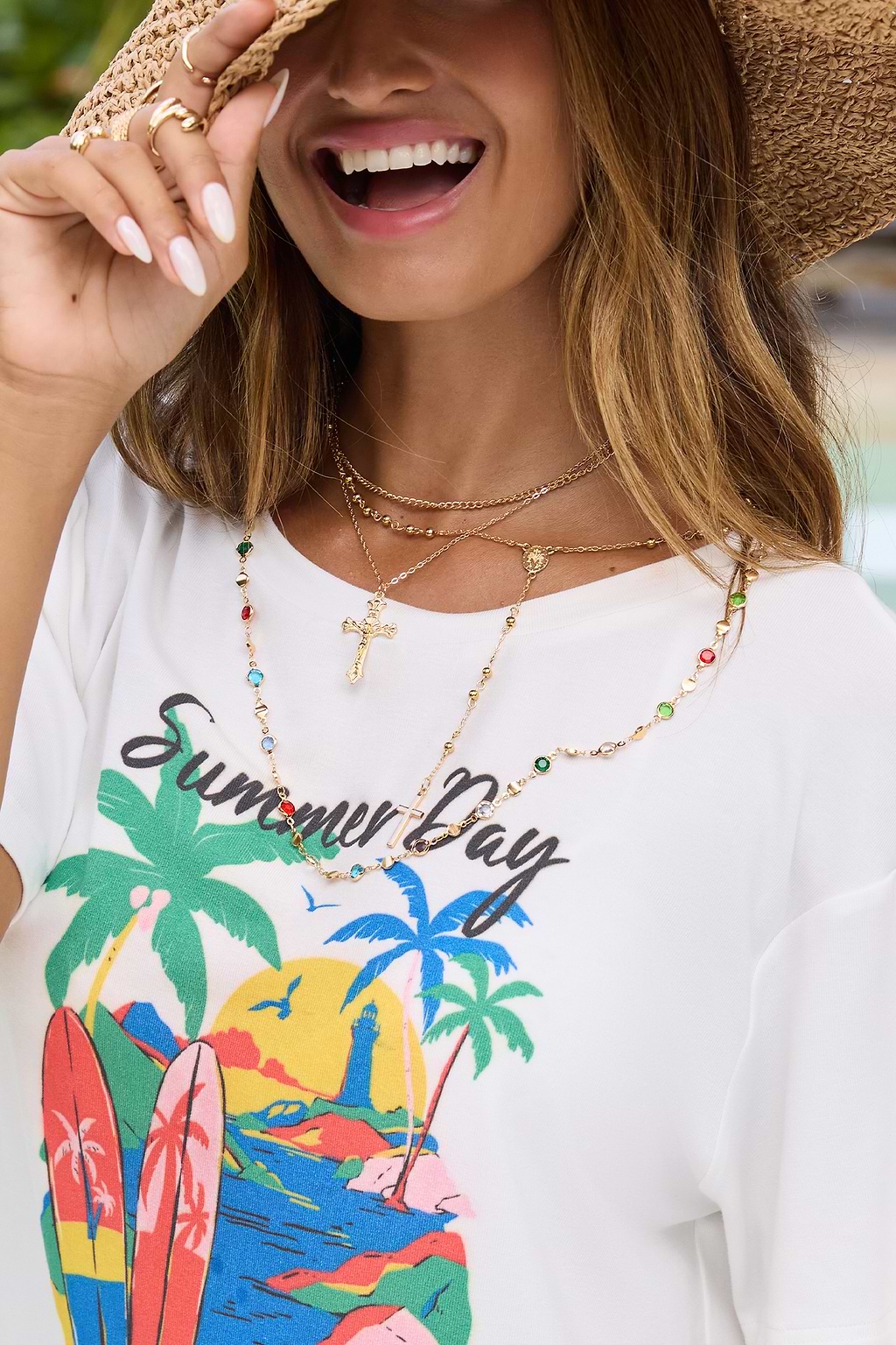 Goldfarbenes Halsketten-Set mit Kreuzanhänger