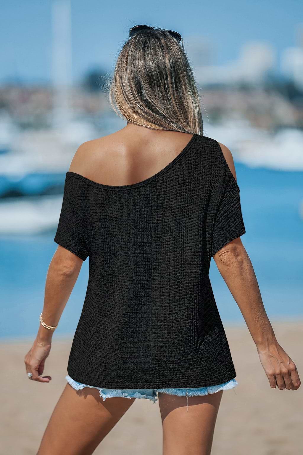 Zawsze uziemiony czarny top