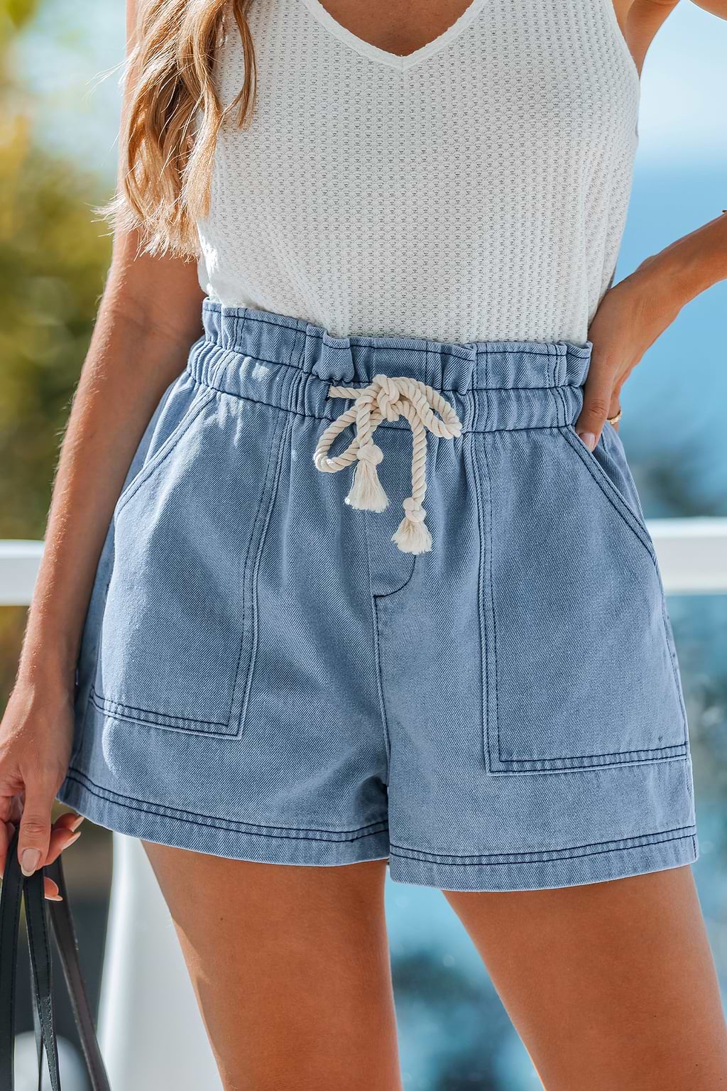 Blaue Shorts mit Kordlzug