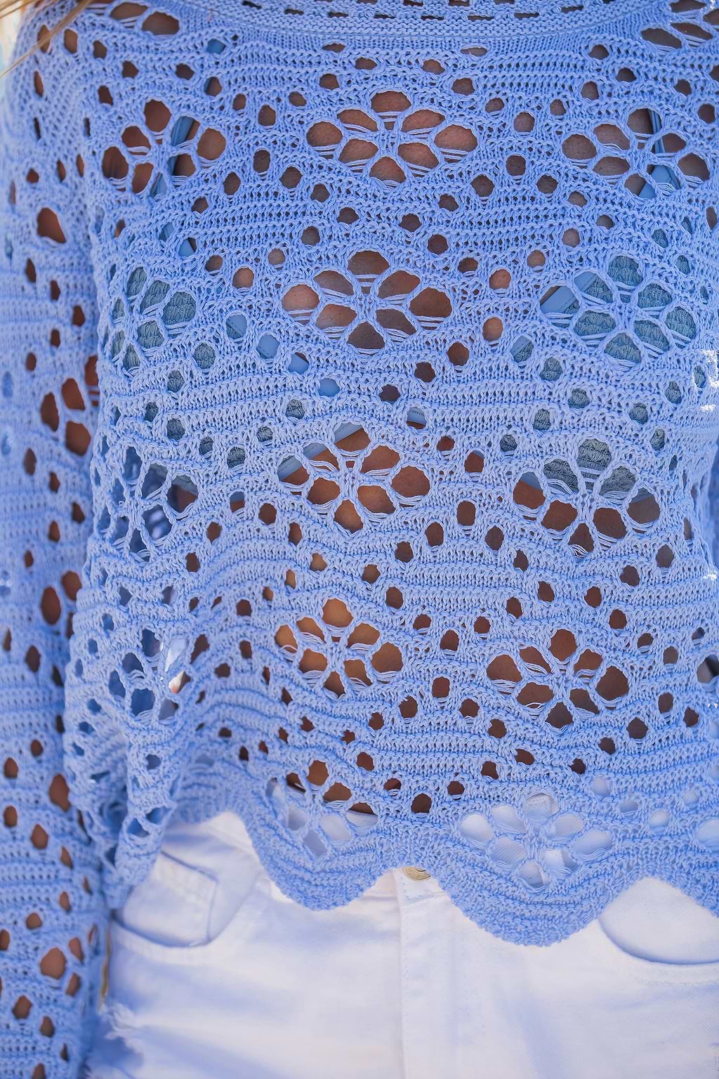 Blaues Langarm Strick-Strand-Top mit Muschelsaum
