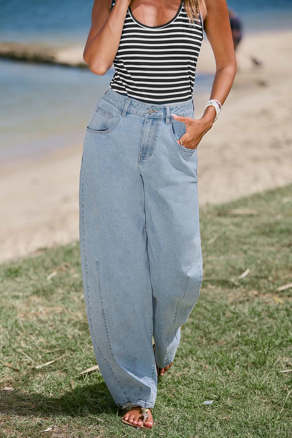 Jeans azules con bolsillos