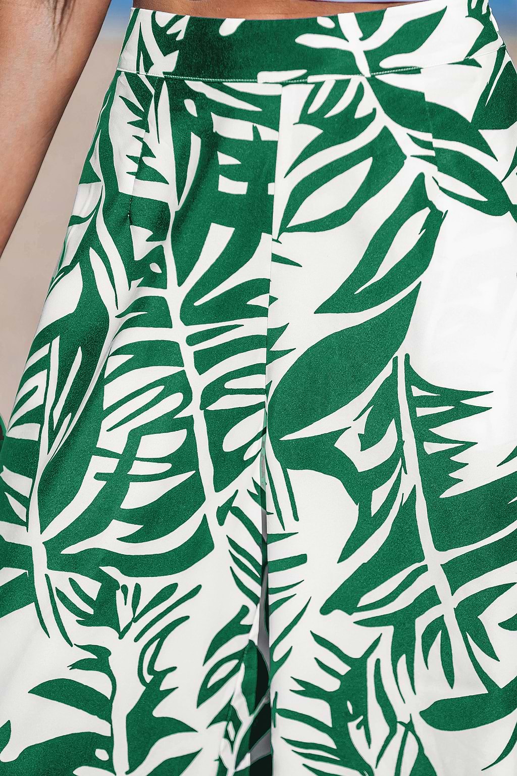 Pantaloni tropicali liberi da vincoli