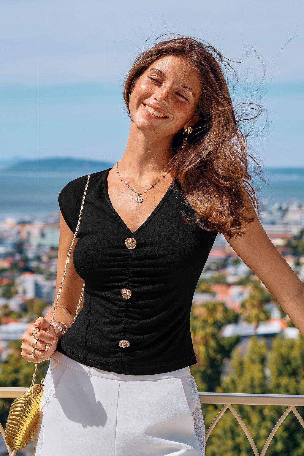 Schwarzes Kurzarm V-Ausschnitt Strick-Top