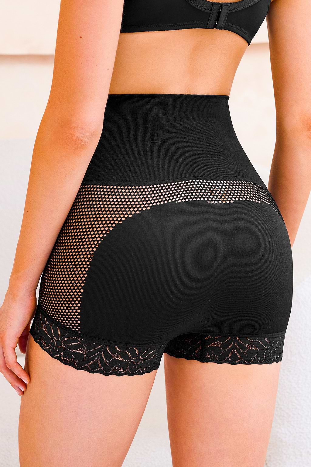 Leichte Kompression High-Waist Shapewear-Slip in Schwarz