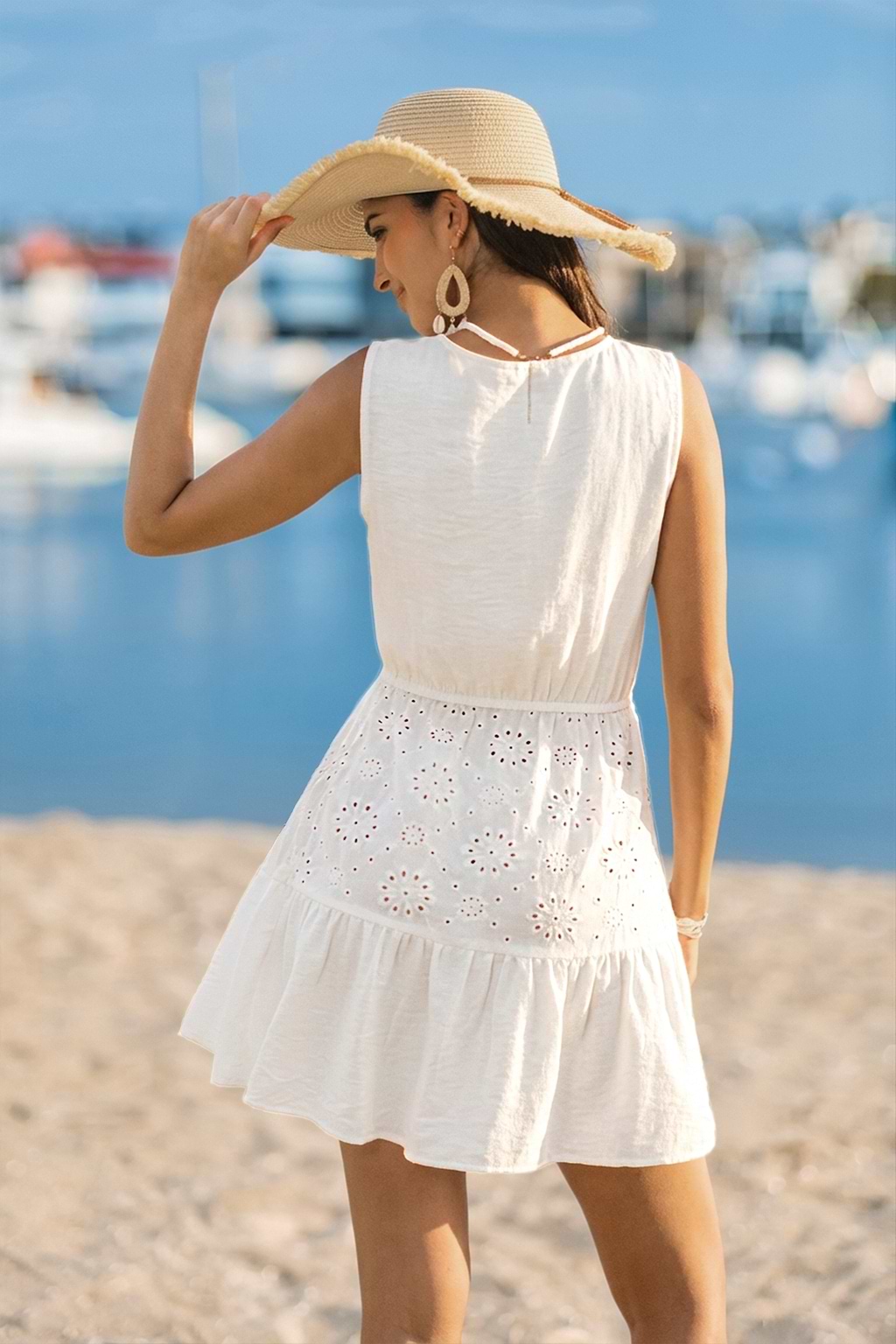 Weißes Luftiges Ärmelloses V-Ausschnitt Mini-Strandkleid