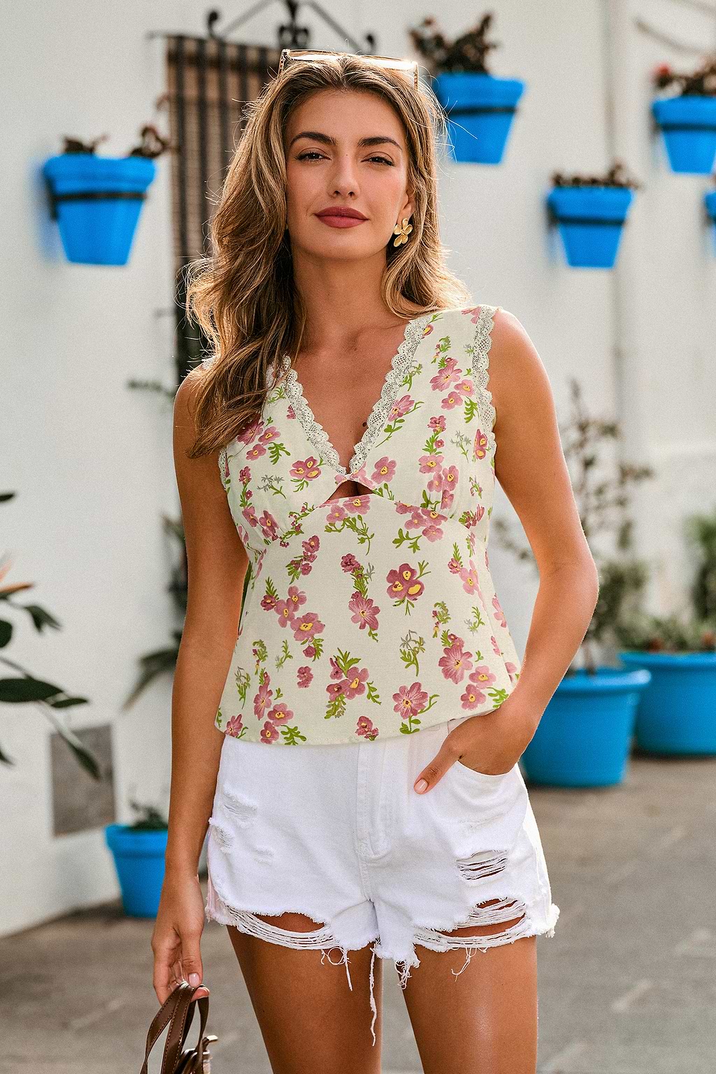 Top w kwiaty Made You Look