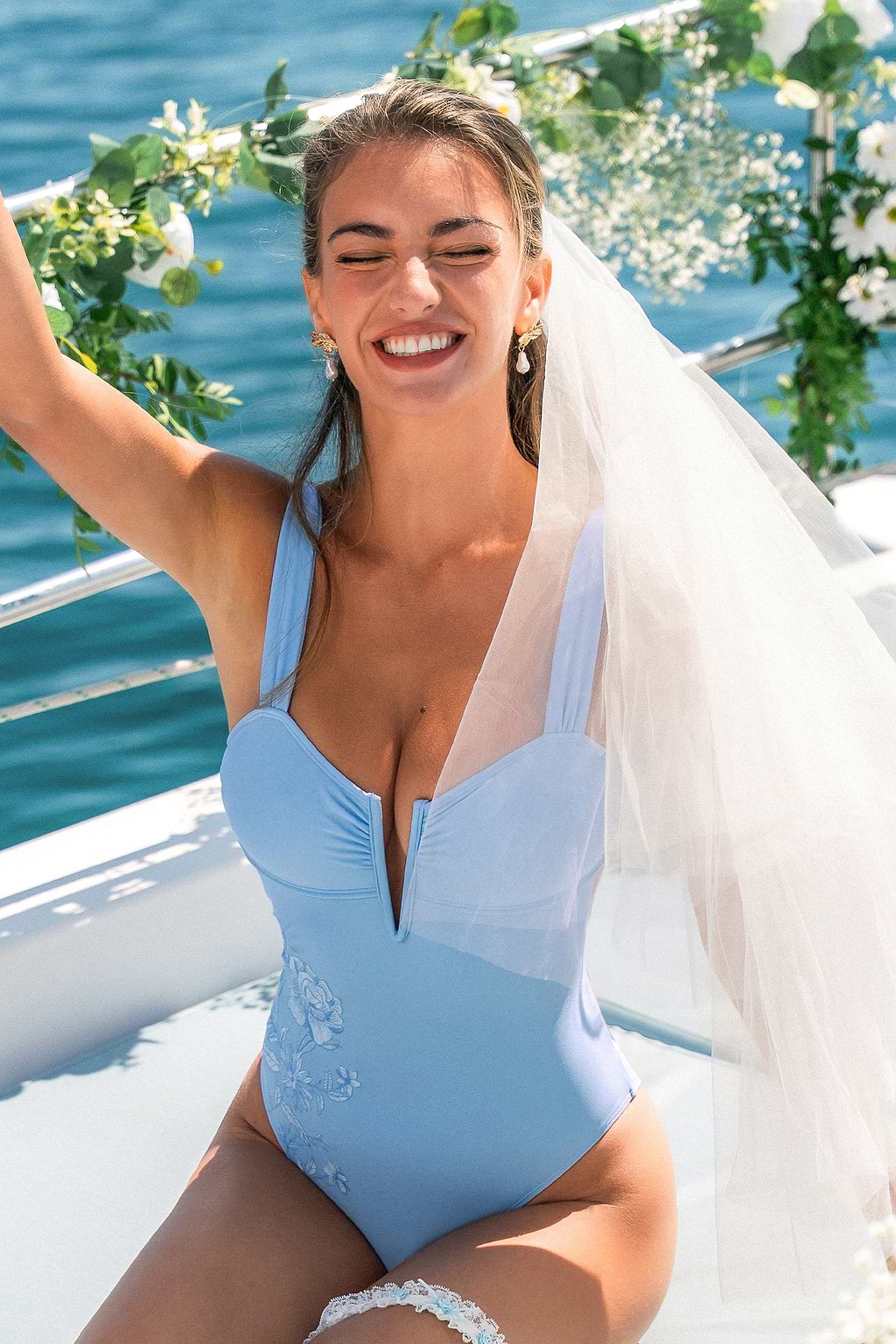 Costume intero con stampa floreale 