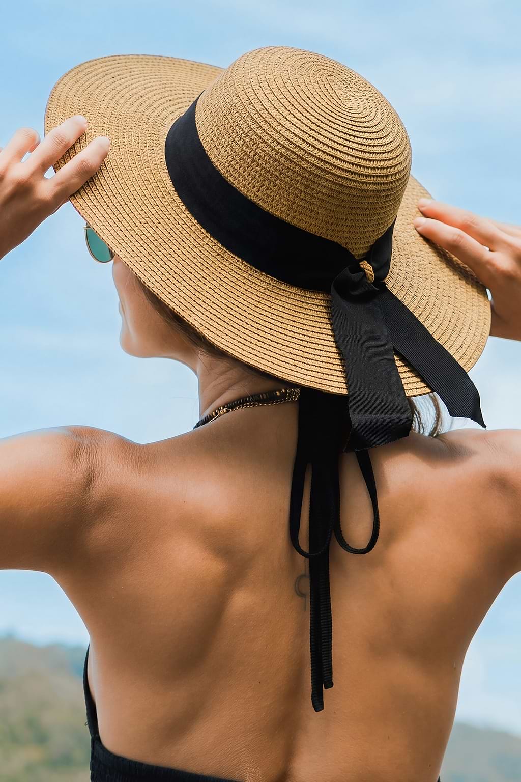 Beach Club Sweetheart Straw Hat
