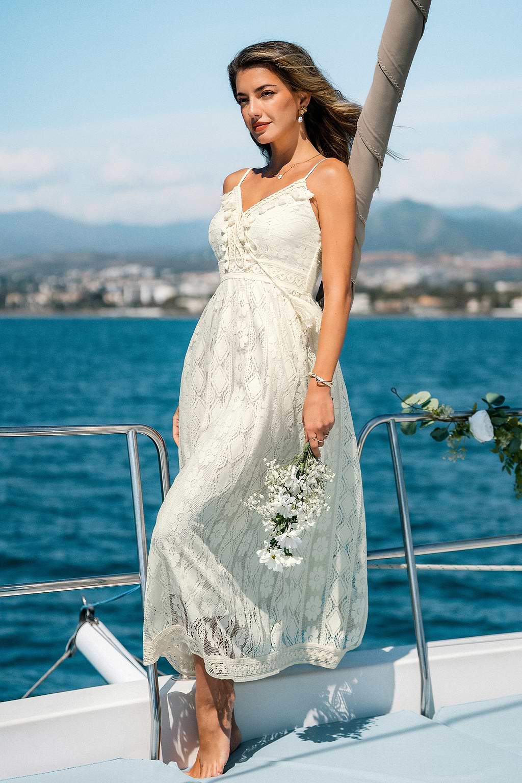 Robe longue beige décolletée