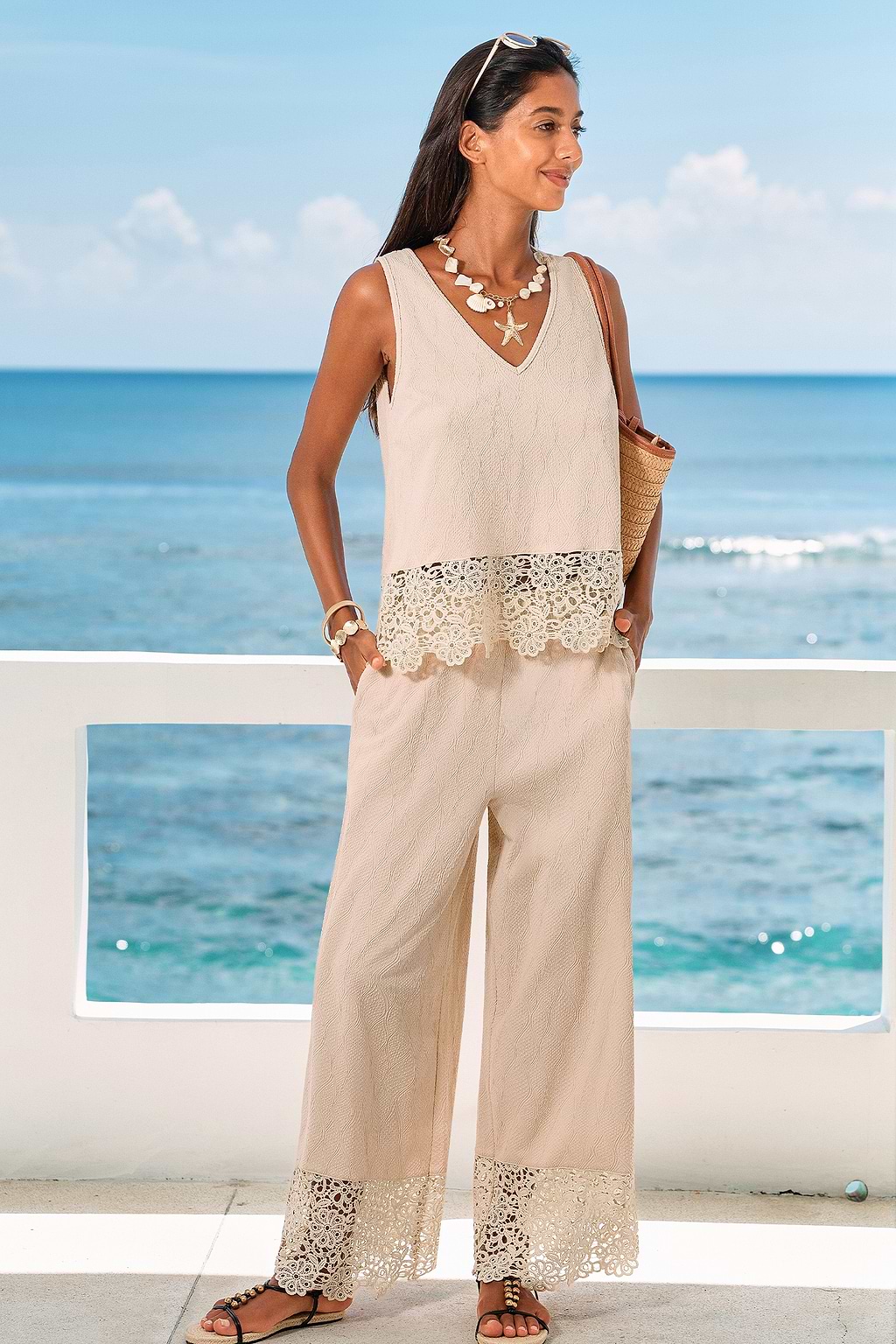 Pantalones color arena