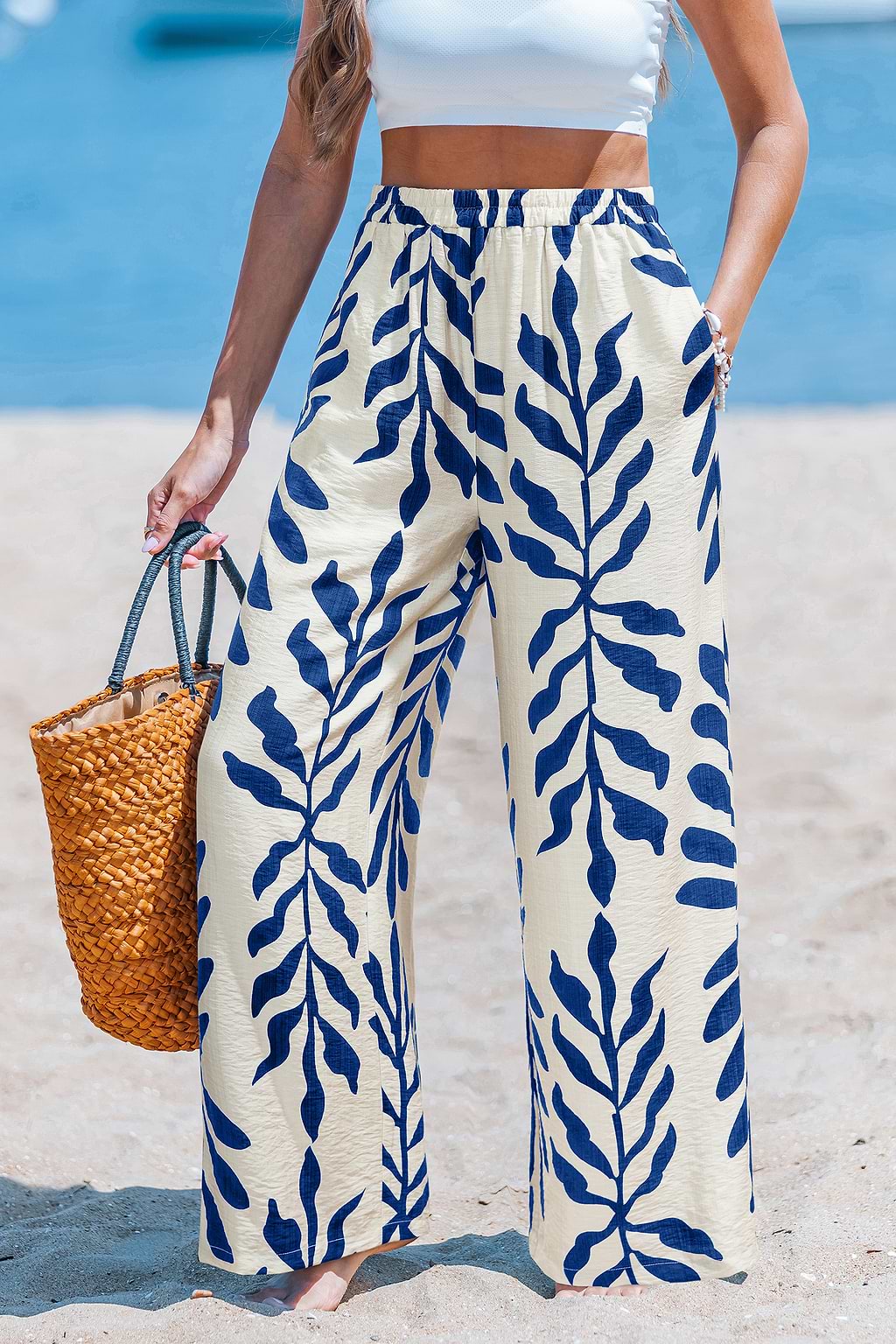 Pantalon tropical imprimé lune au style fluide