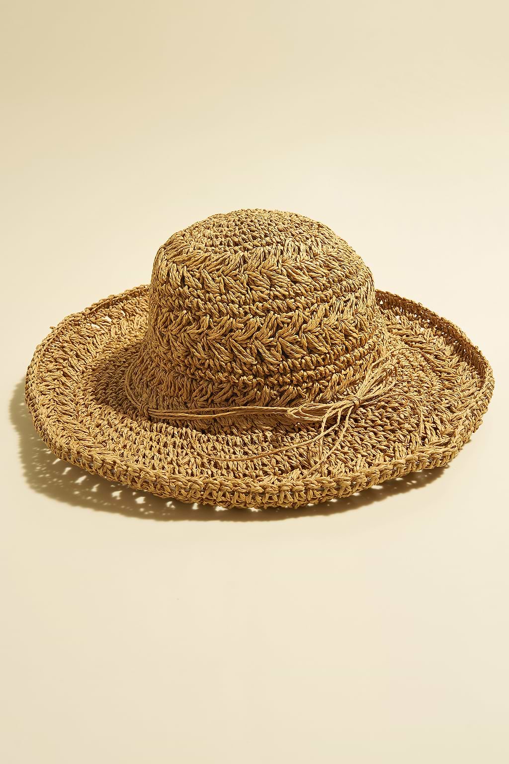 Chapeau de paille pliable