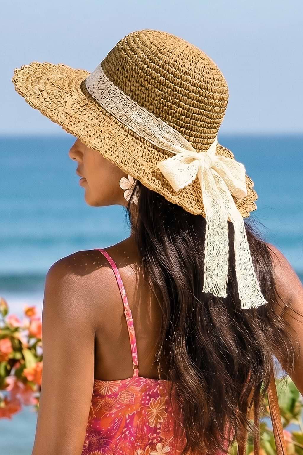 Chapeau de paille avec ruban décoratif