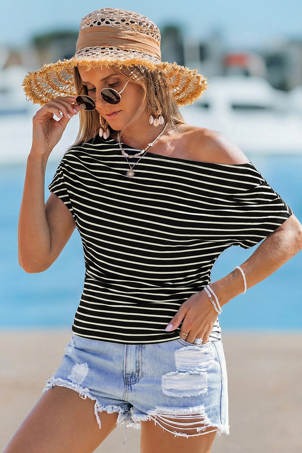 Top de plage rayé épaules dénudées manches courtes