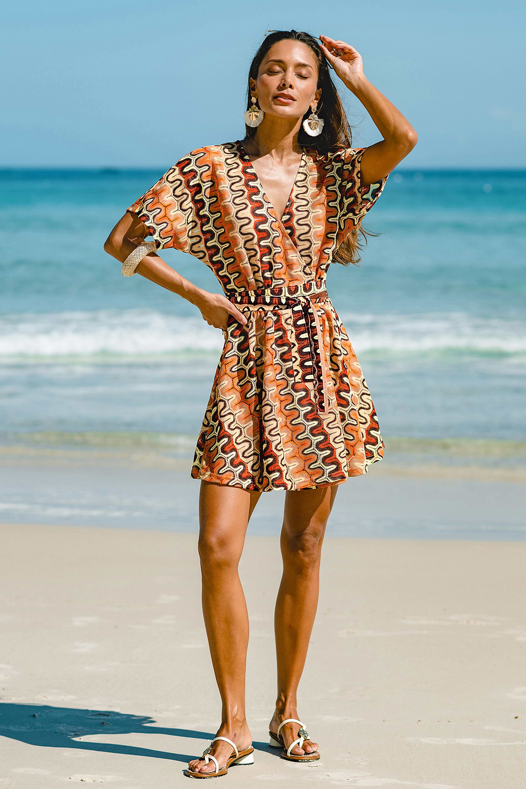 Robe courte cover up col ceinture nouée