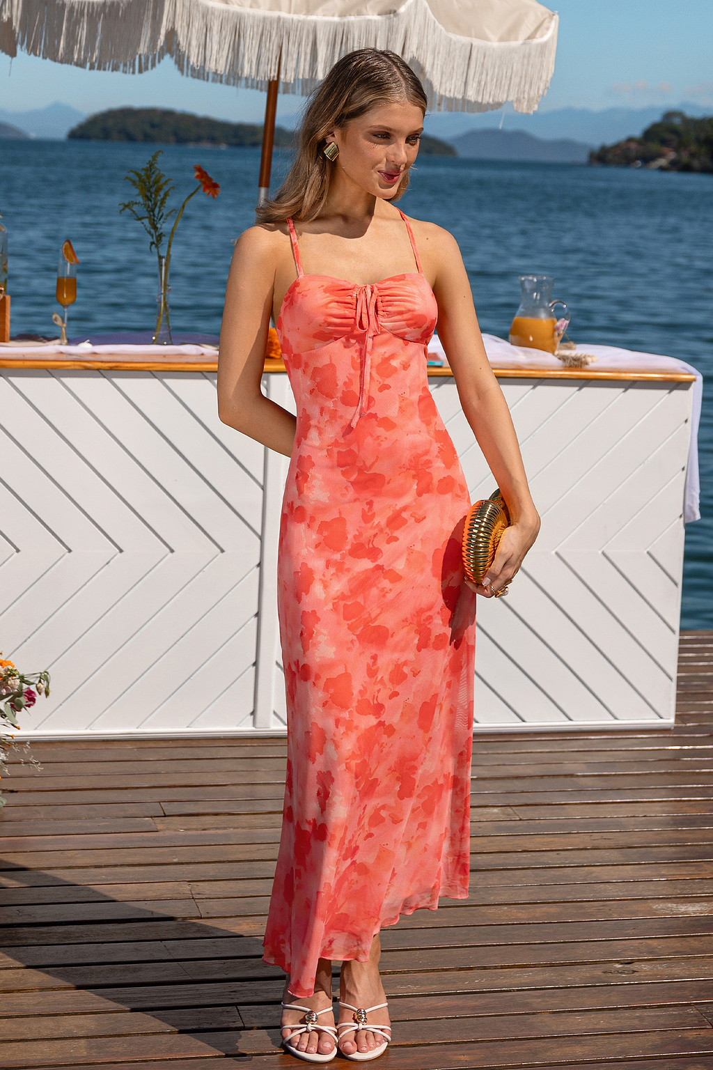 Robe longue fleurie col cœur