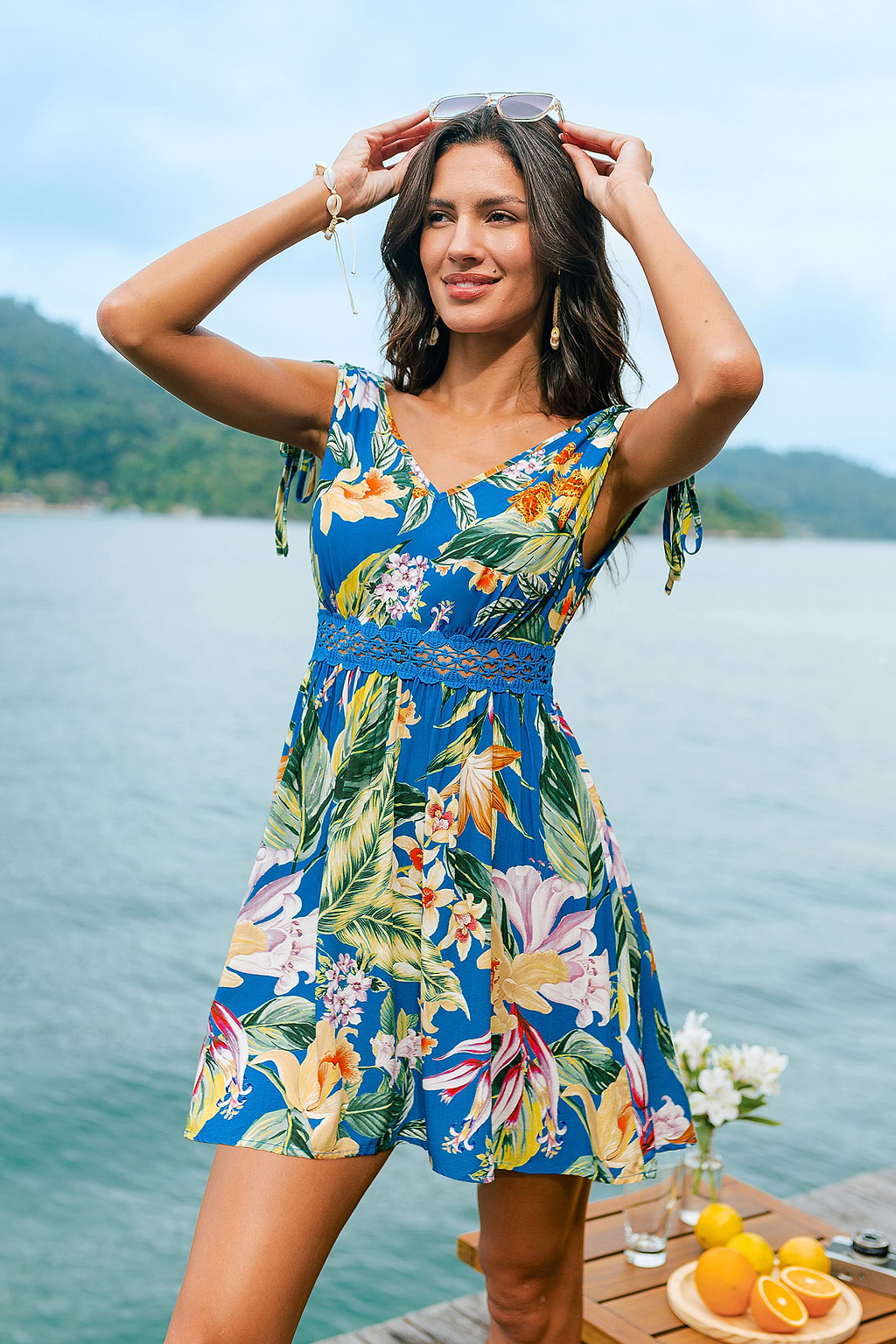 Minivestido tropical para una tarde en la isla