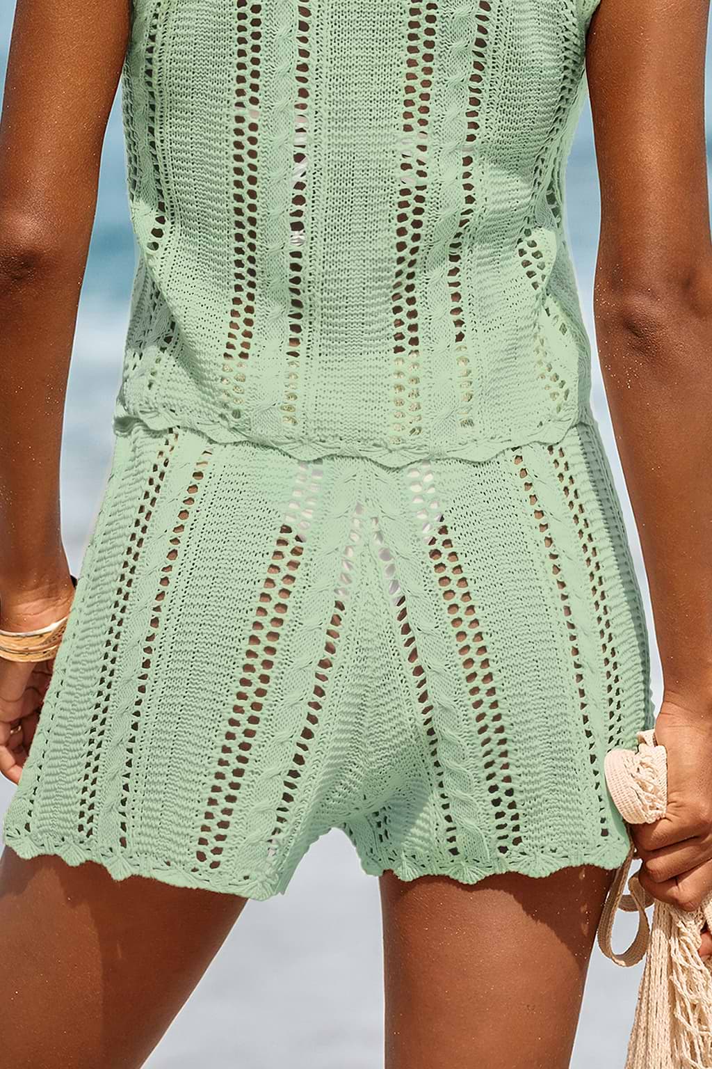 Pantalones cortos verdes para cubrirse fuera de la red eléctrica