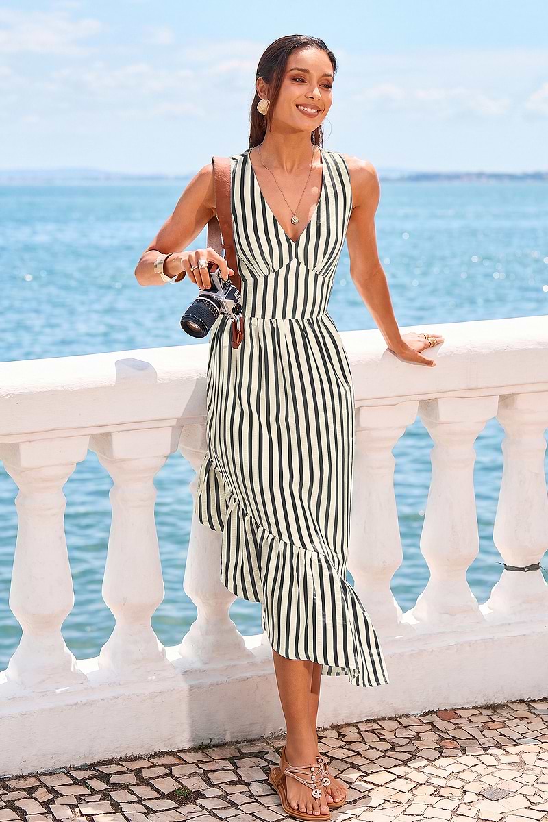 Schwarzes Gestreiftes V-Ausschnitt Maxikleid