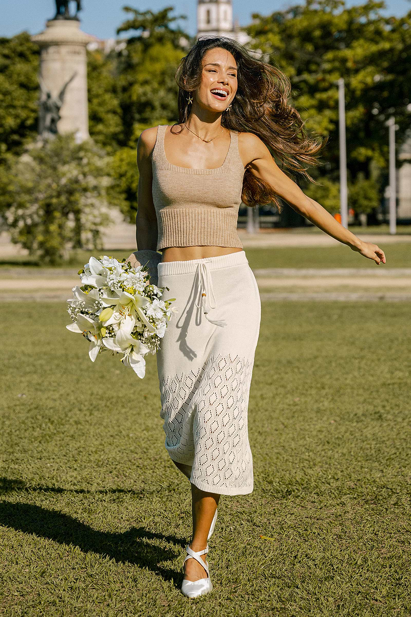 Jupe midi beige en tricot à cordon