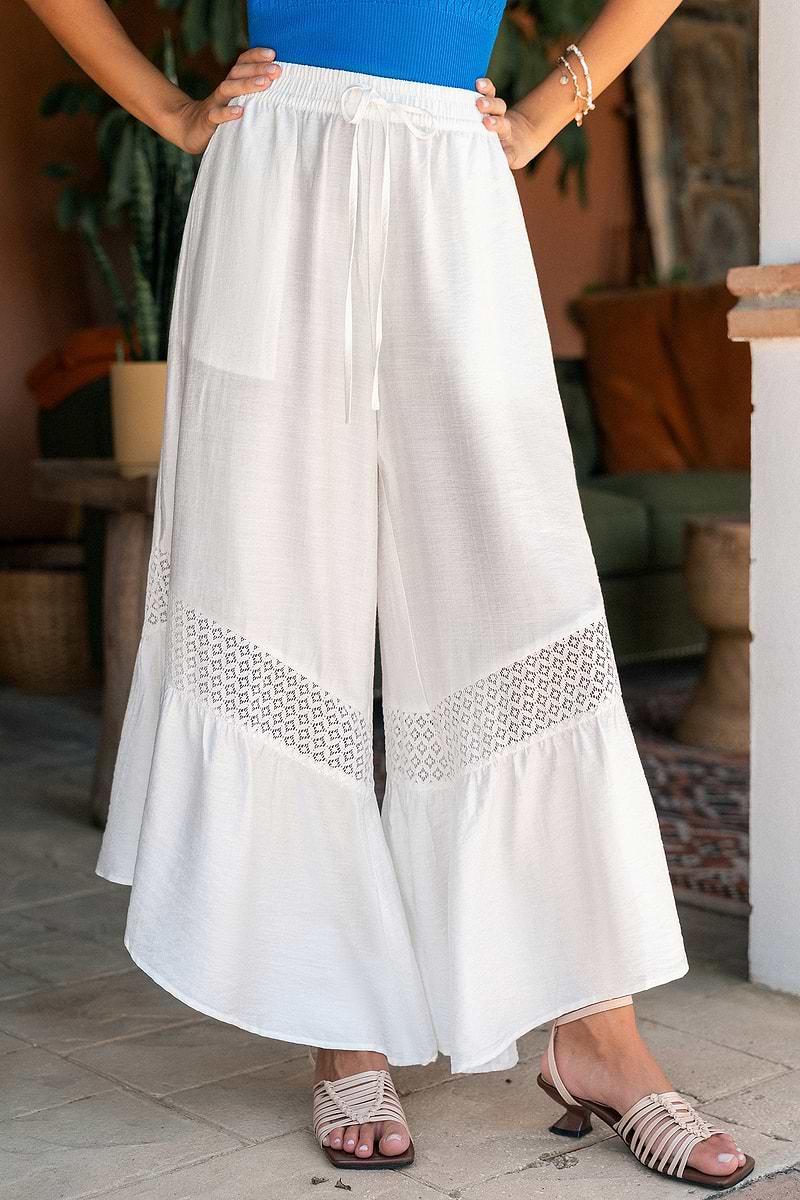 Imbarco a breve pantaloni bianchi