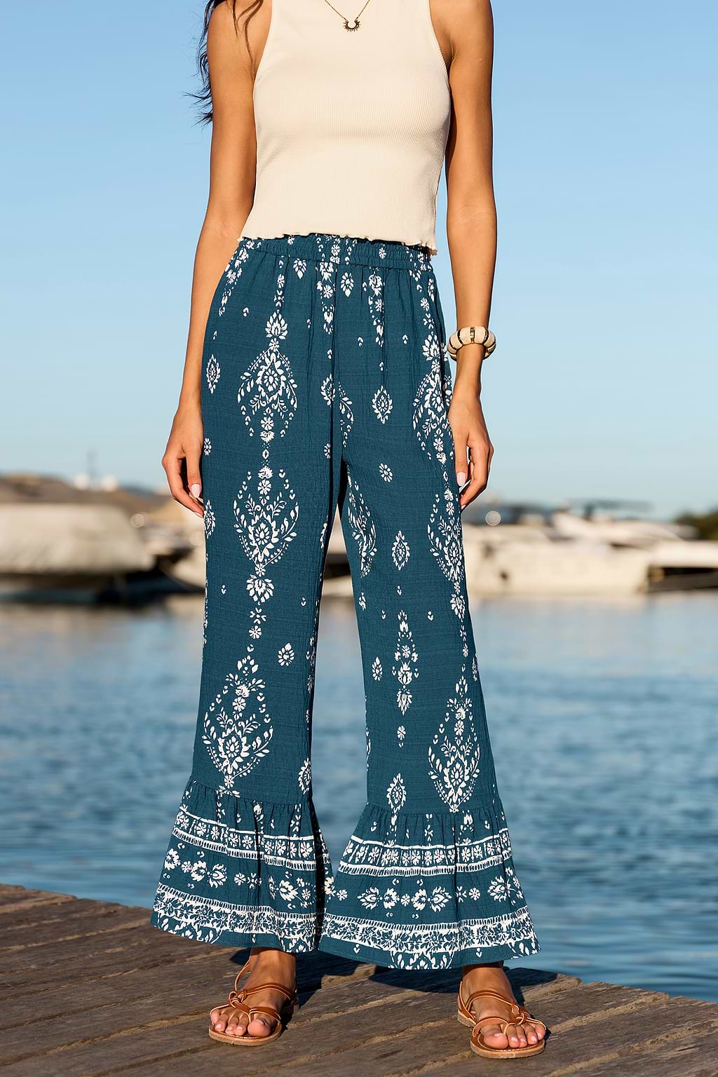 Pantaloni decorati della Costa di Cabo