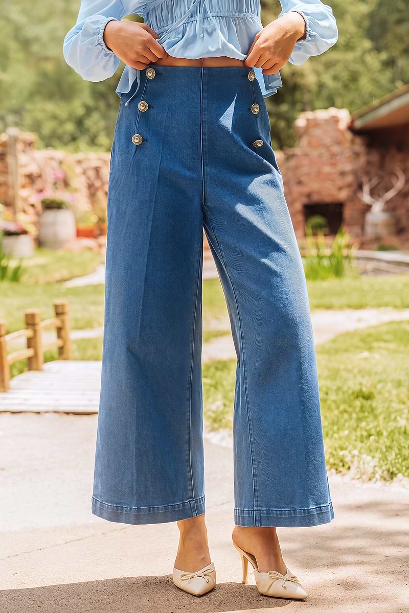 Jeans lavaggio scuro pronti a tutto