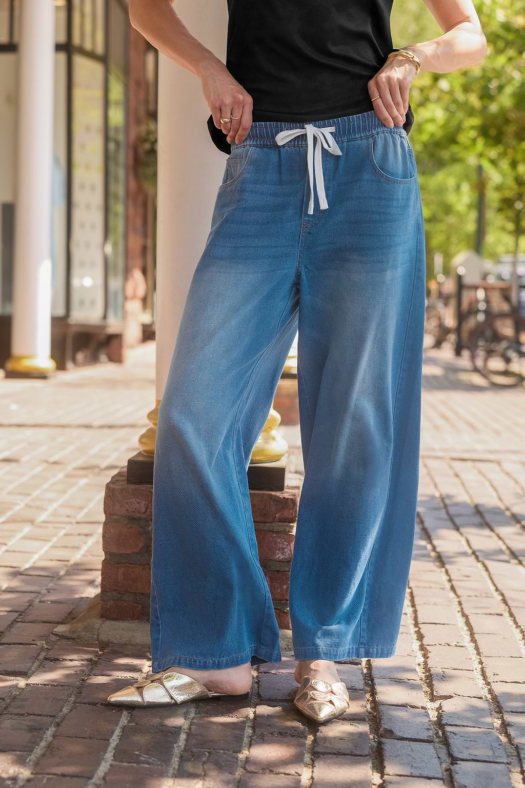 Jeans con lavaggio scuro 