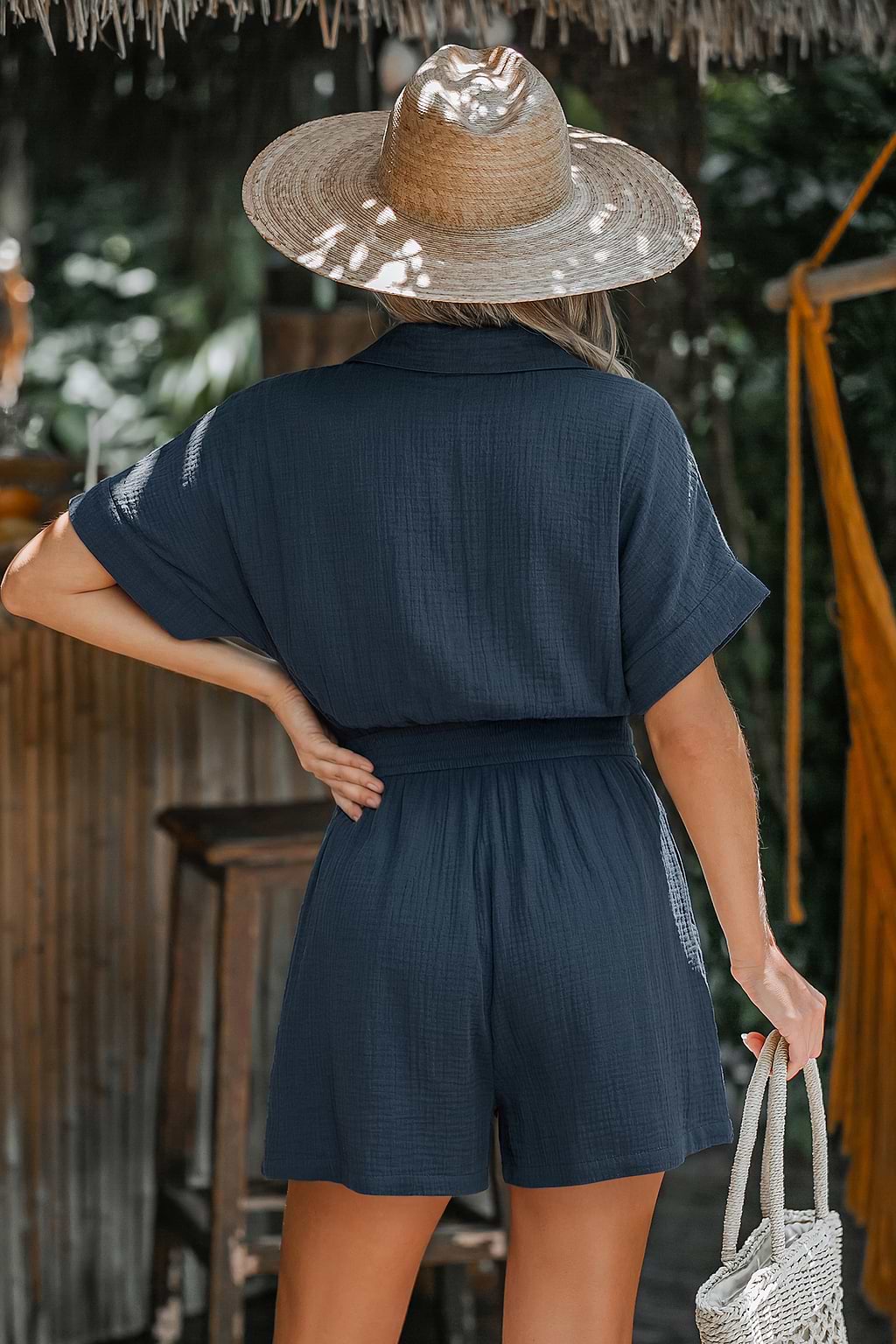 Marineblauer Kurzarm-Romper mit Hemdkragen aus Baumwolle