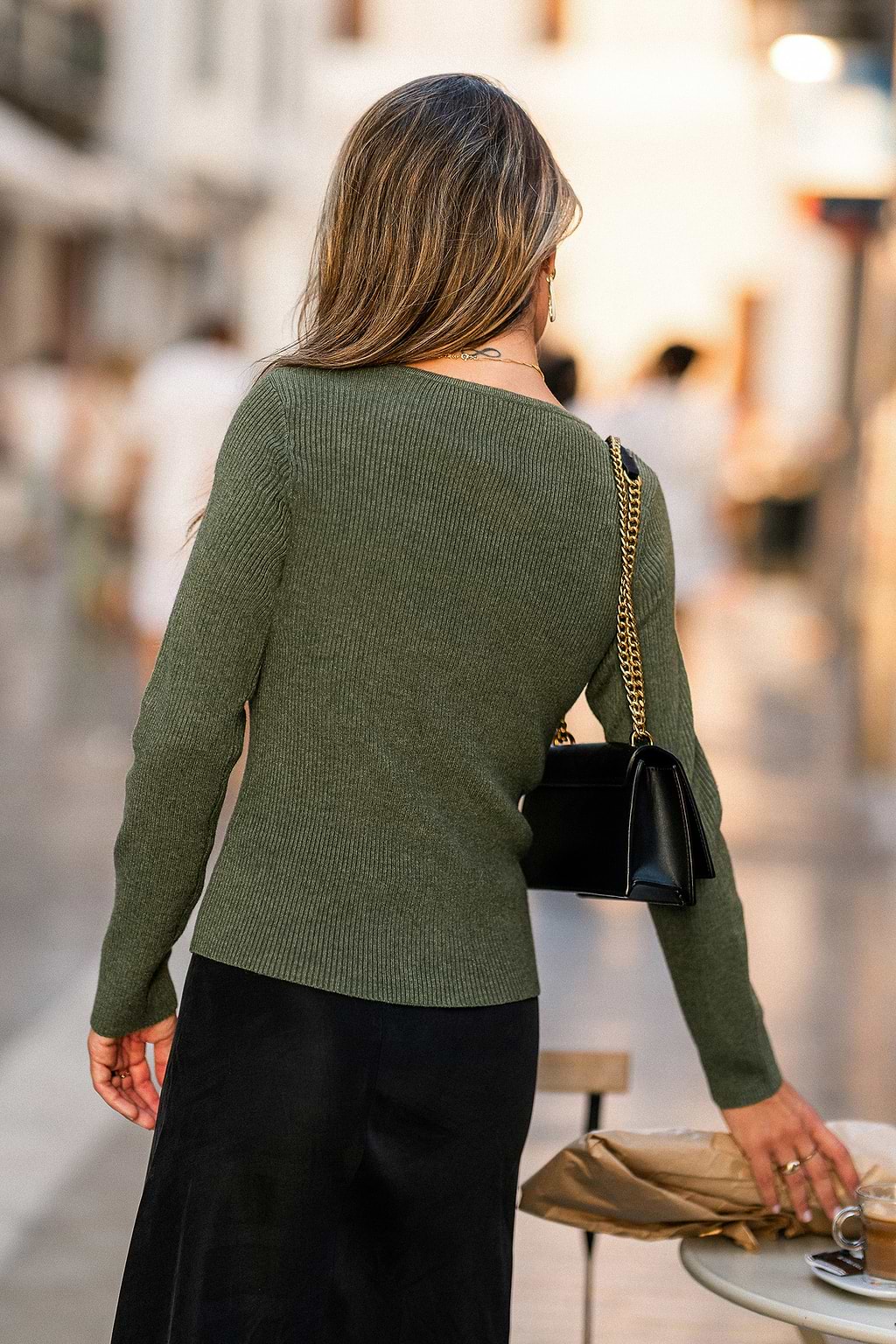Grüner figurbetonter Langarmpullover