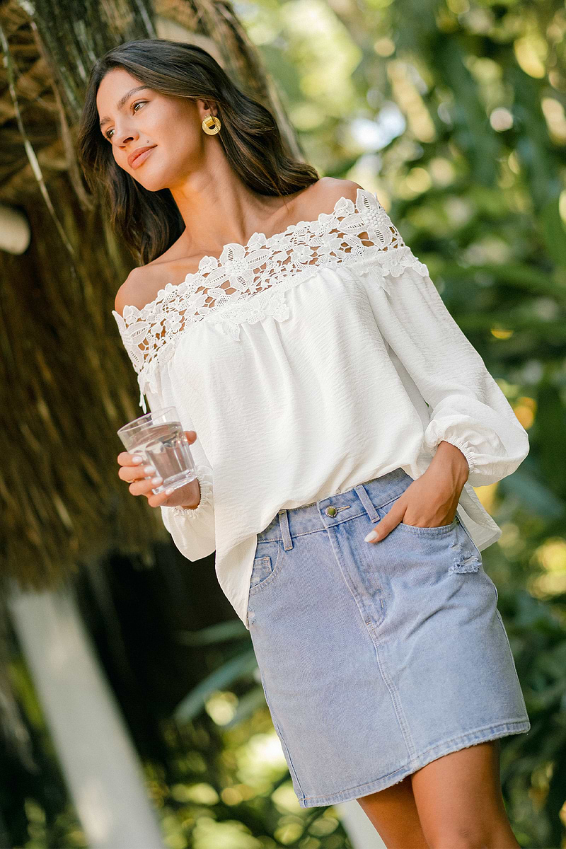 Honey Rose White Top