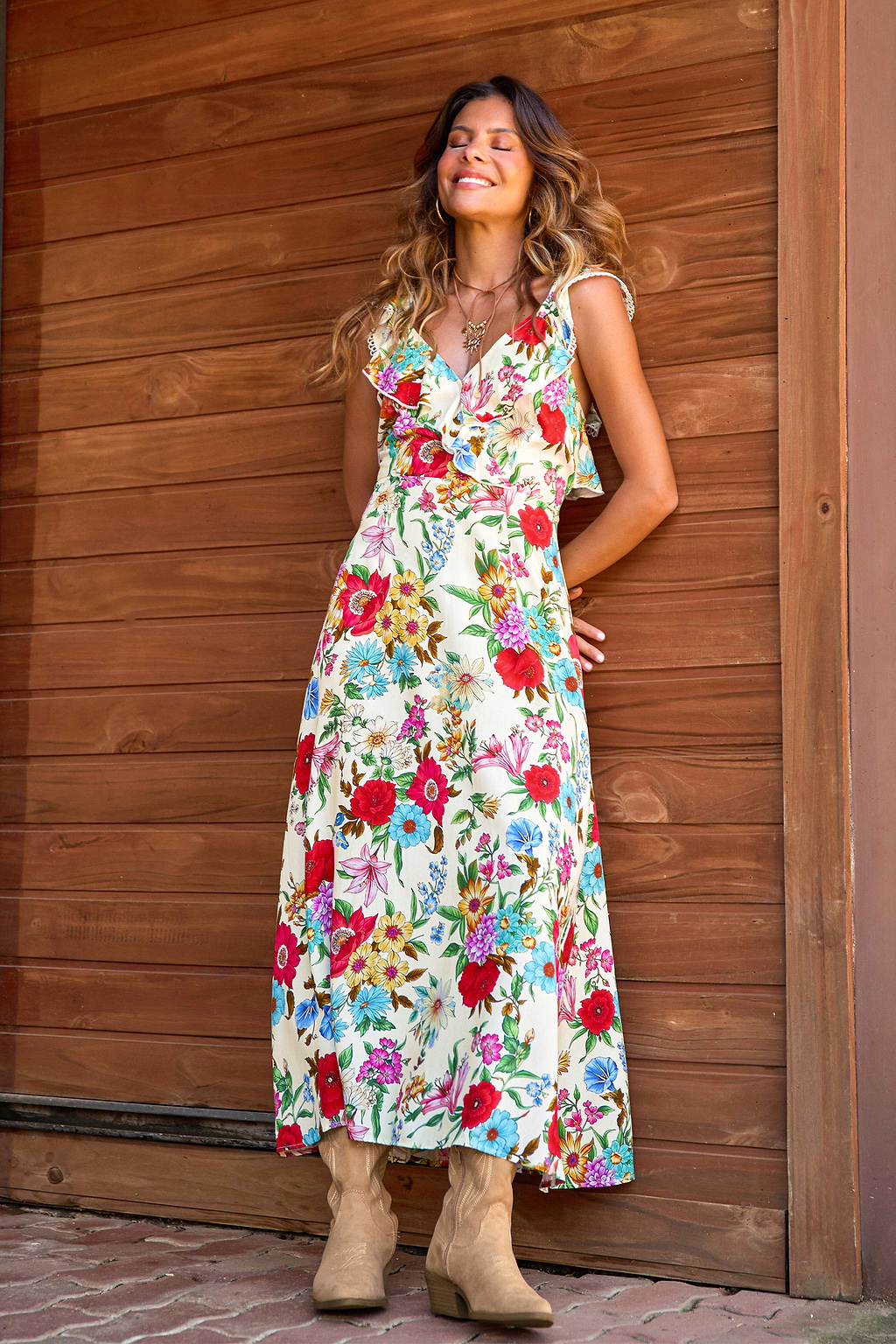 Robe longue fleurie à col V sans manches