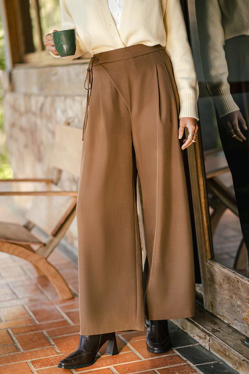 Pantaloni marroni It Girl Energy