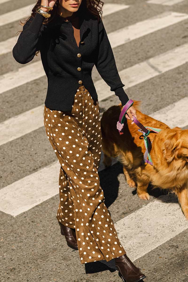 Pantaloni a pois color zucchero bruciato