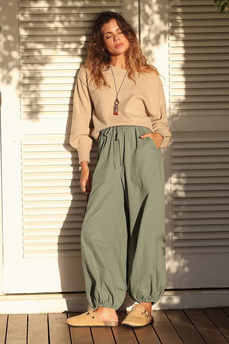 Pantaloni verdi da giornata di campo