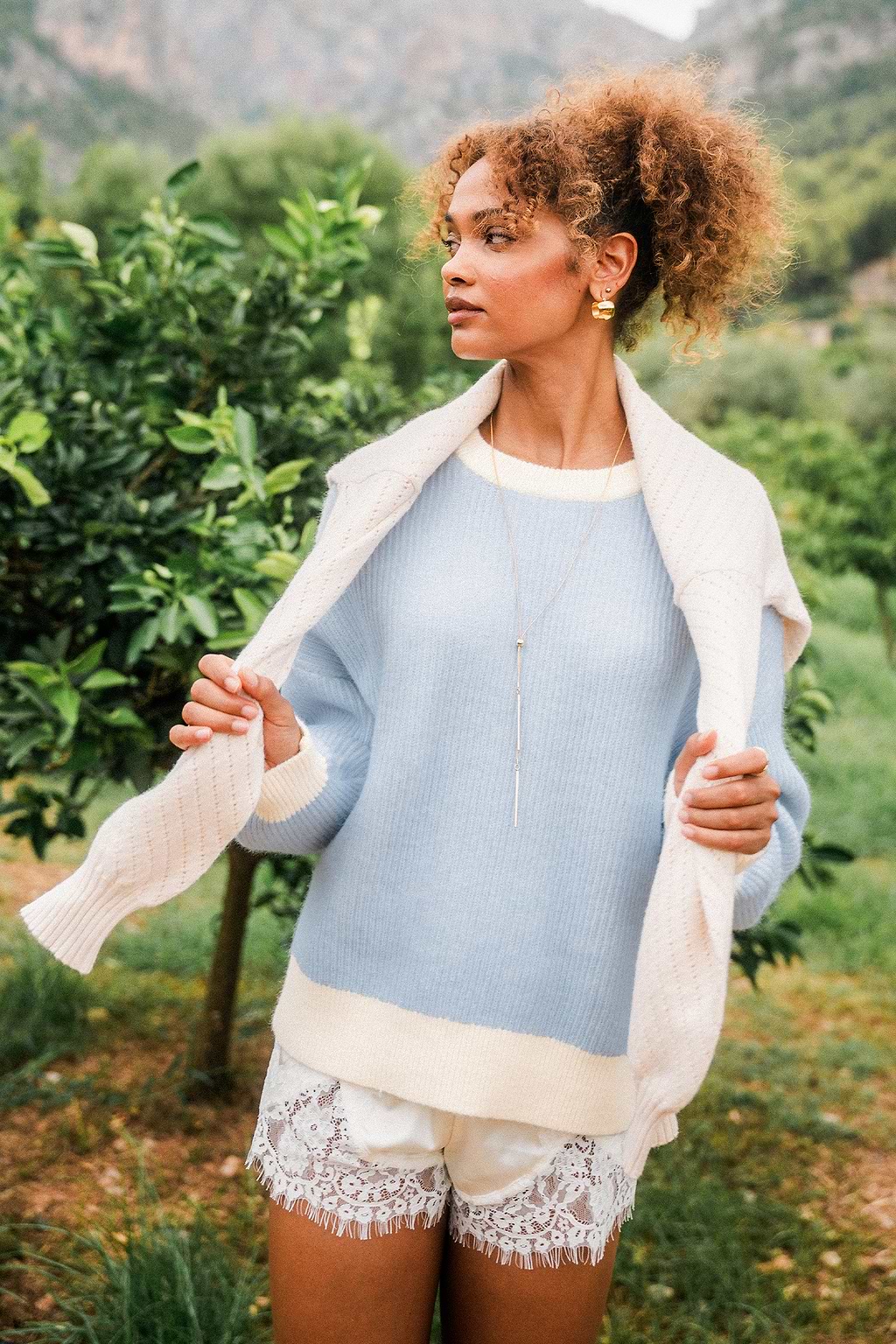 Maglione blu ghiaccio