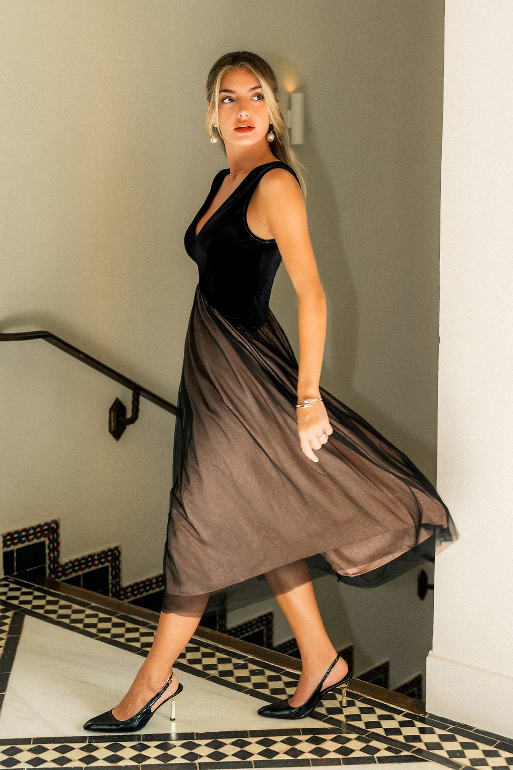 Audrey Black Maxi Dress