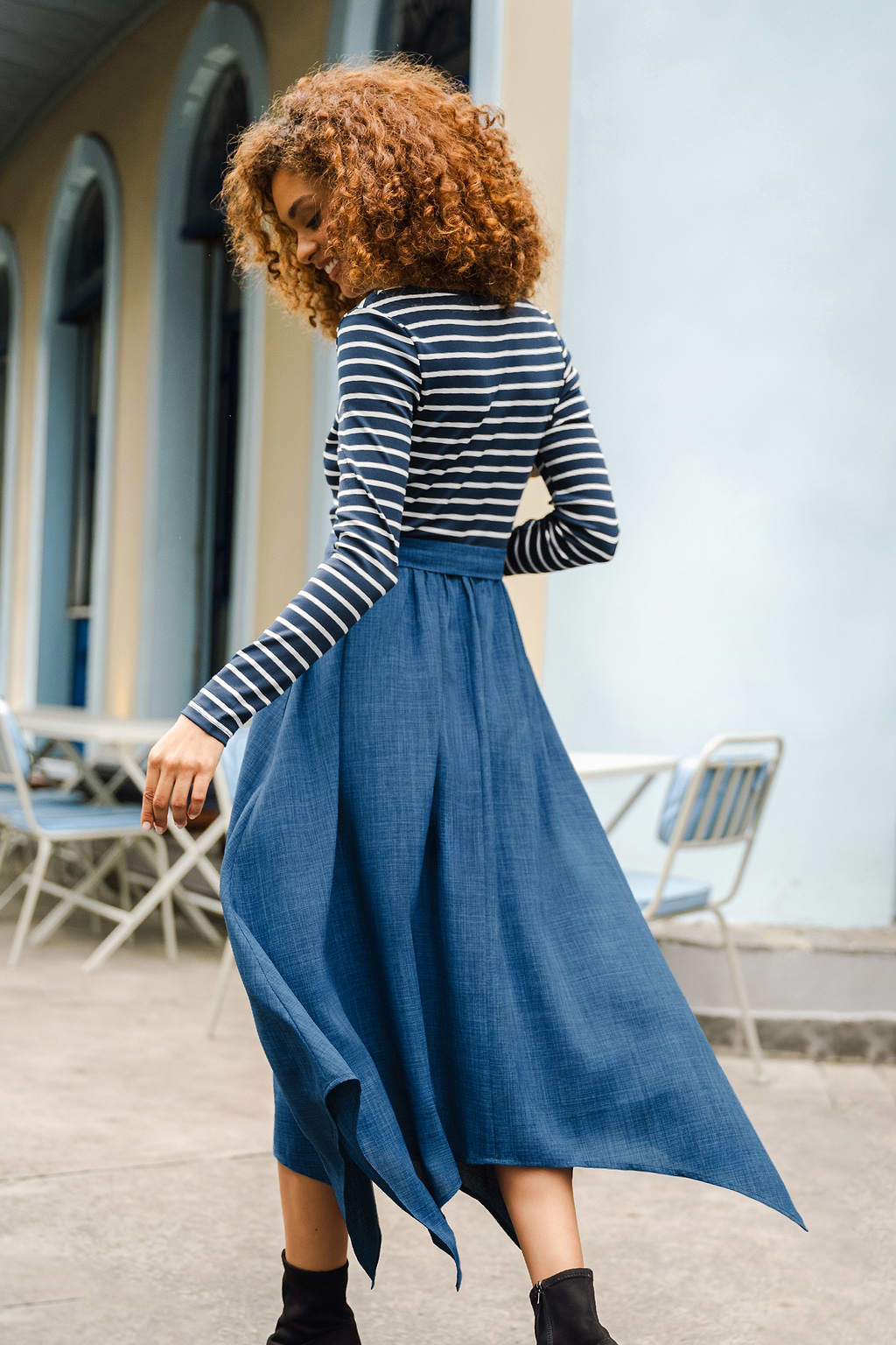 Blau Gestreiftes Langarm Midi-Freizeitkleid mit Taillenband