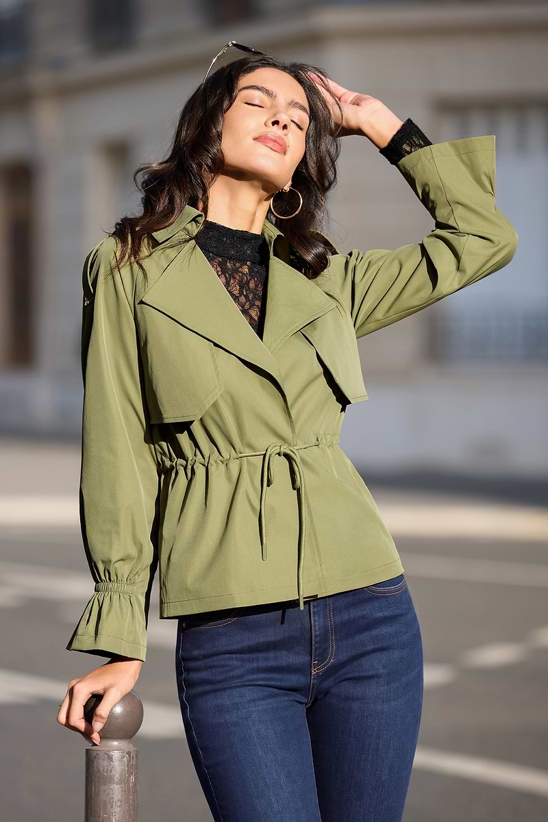 Gabardina verde para hacer recados